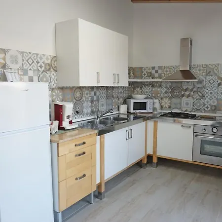 House Alegiu Marzamemi * Reitani