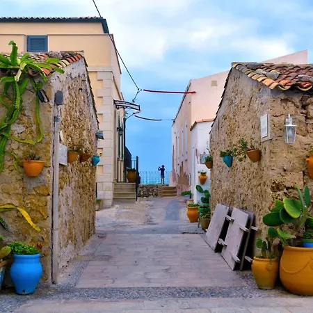 House Alegiu Marzamemi Nyaraló